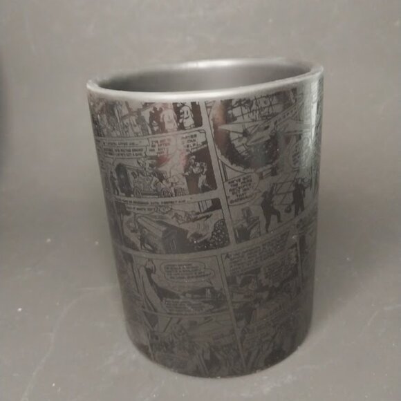 DC Comics Batman Batarang Mug - Picture 7 of 10